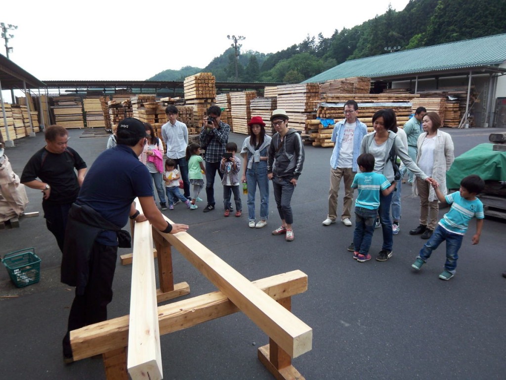 ワイズ　建築　自然素材　西川材　鉋がけ　天然乾燥